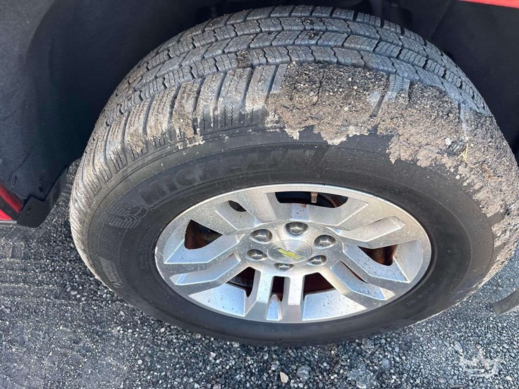 2015-chevrolet-silverado-1500-image-24