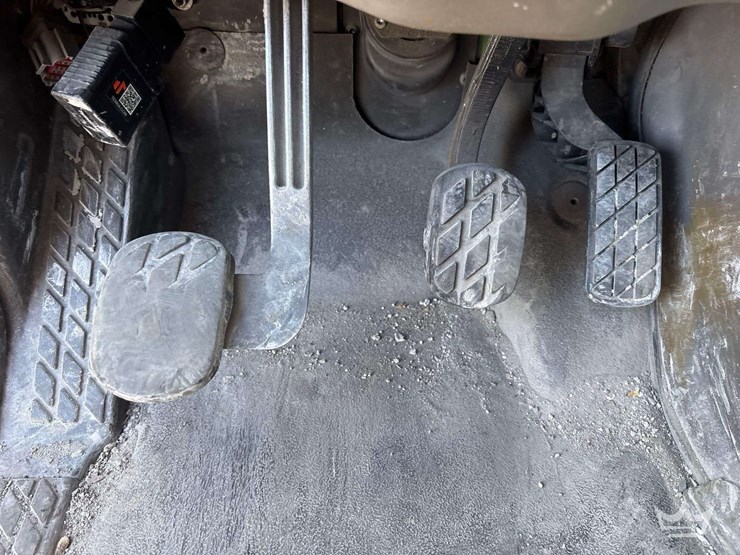 2010-sterling-a9500-image-16