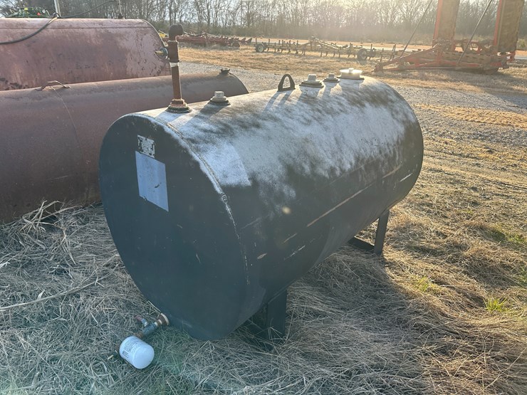 #38458-•-~300gal-fueltank-image-3