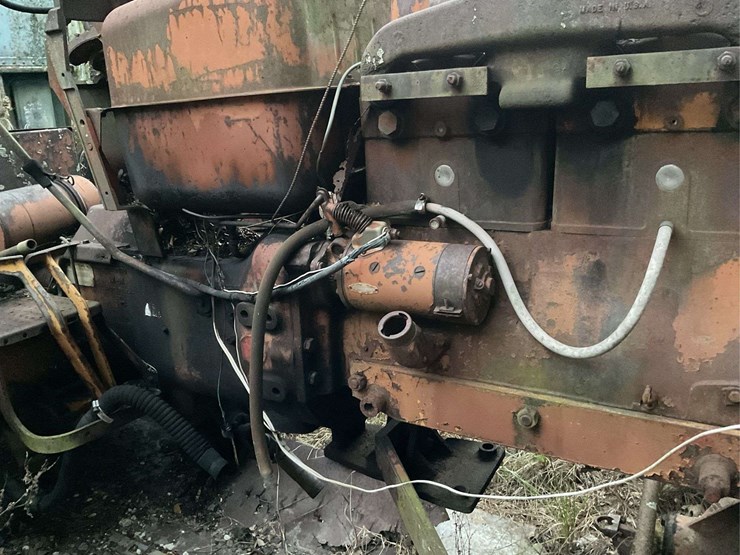 minneapolis-moline-m604-image-5