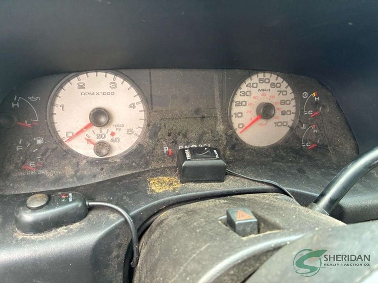 2005-ford-f450-image-36