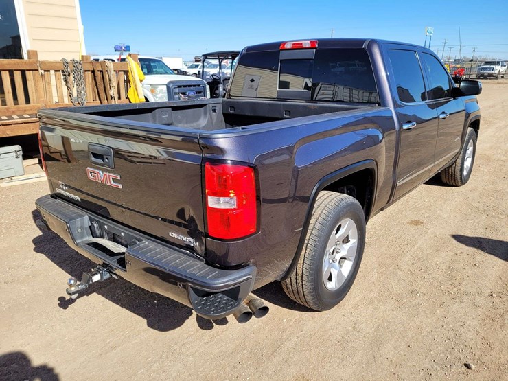 2015-gmc-sierra-1500-denali-image-3