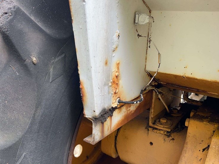 minneapolis-moline-g1050-image-51