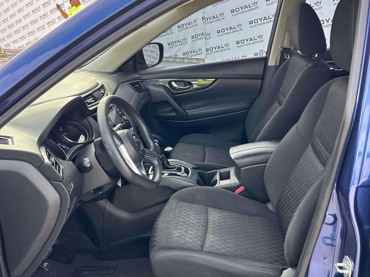 2017-nissan-rogue-image-12