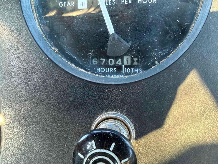 1979-john-deere-4440-image-28