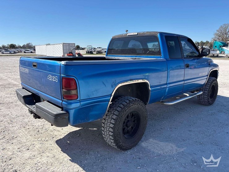 2000-dodge-ram-1500-image-3