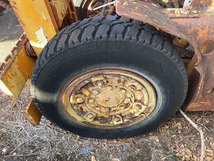 minneapolis-moline-forklift-image-16