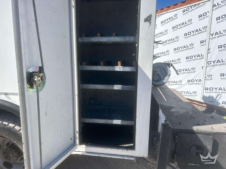 2016-ford-f550-image-19