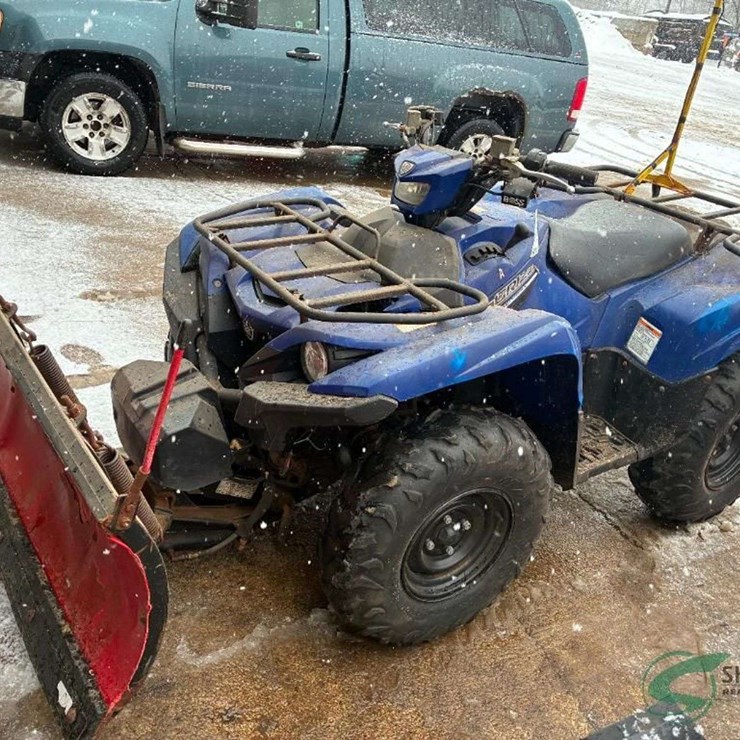 2016 Yamaha Grizzly with power steering showing 519 hours