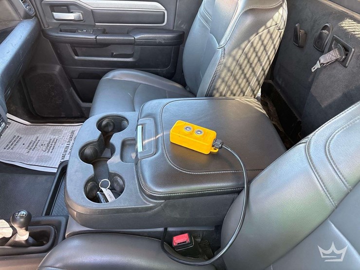 2019-ram-4500-4x4-s/a-dump-truck-image-34