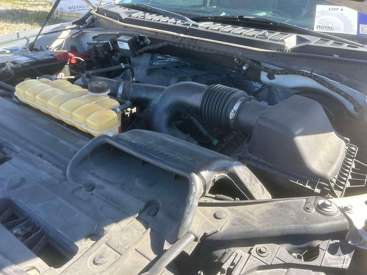 2017-ford-f150-image-8