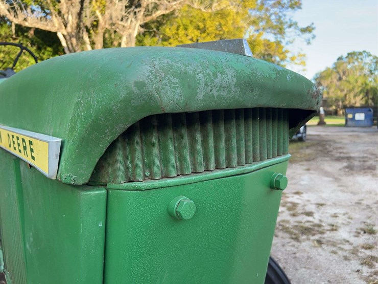 john-deere-3020-image-10