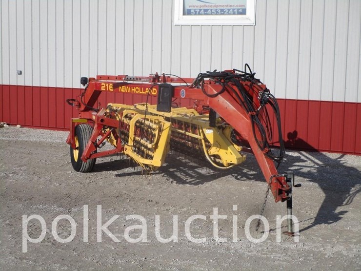 new-holland-216-image-2