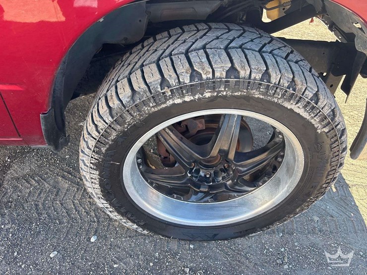 2012-dodge-1500-image-28