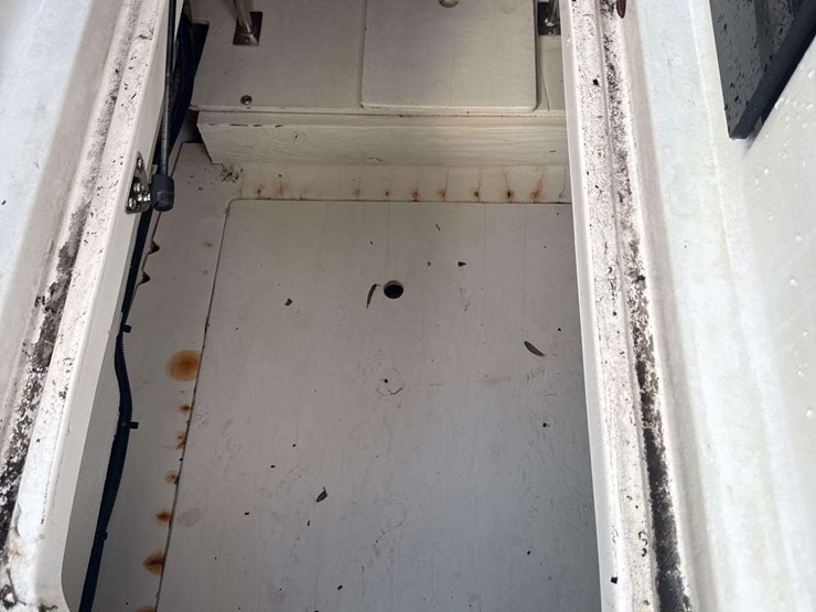 2018-regal-29obx-29ft-boat-with-34ft-t/a-boat-trailer-image-45