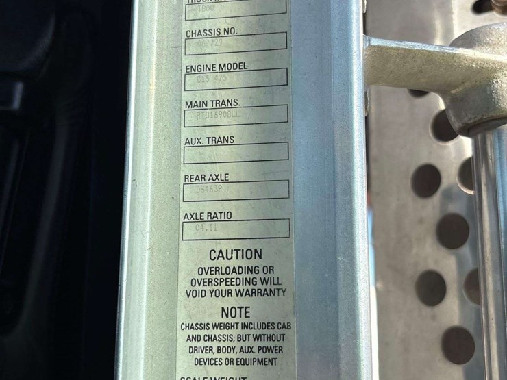 2016-kenworth-t800-image-9