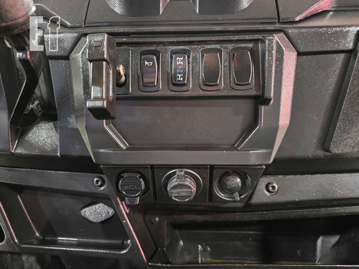 2022-polaris-pro-xd-fs-diesel-crew-image-16