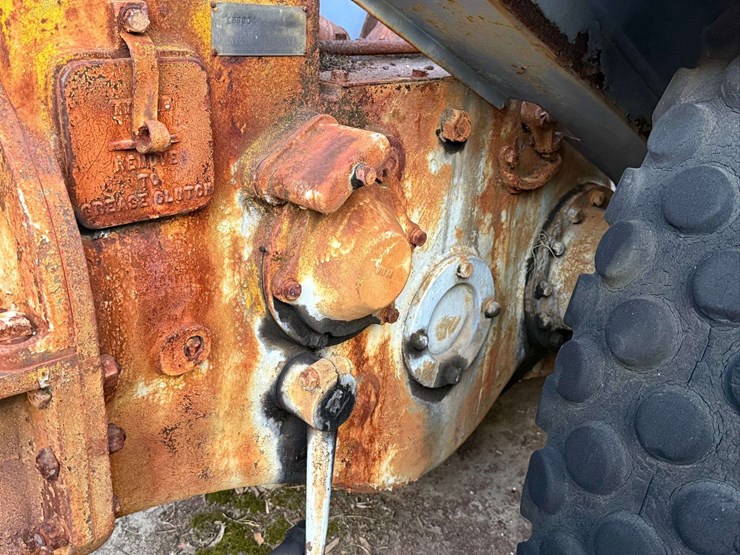 twin-city-tractor-image-23