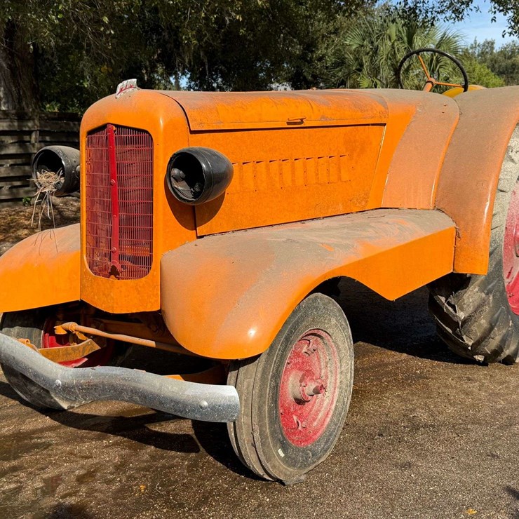 MINNEAPOLIS MOLINE UDLX