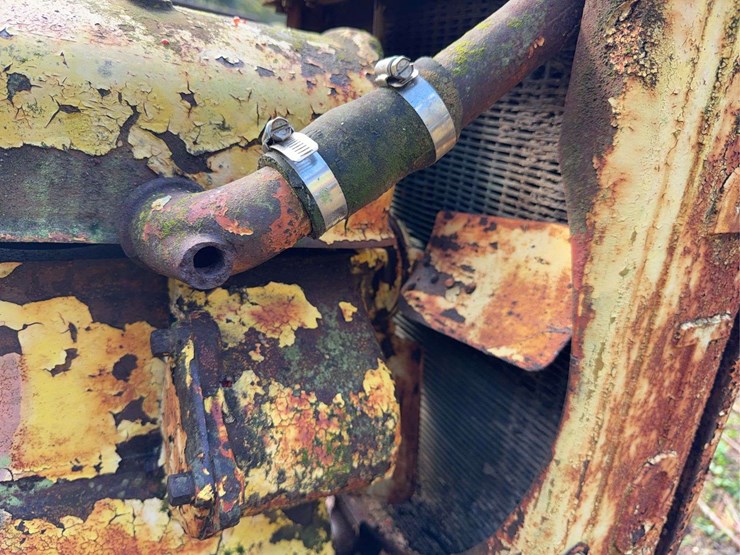 caterpillar-2-ton-crawler-image-15