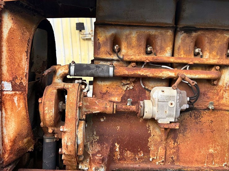 twin-city-tractor-image-16