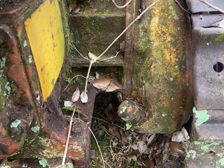 caterpillar-2-ton-crawler-image-31