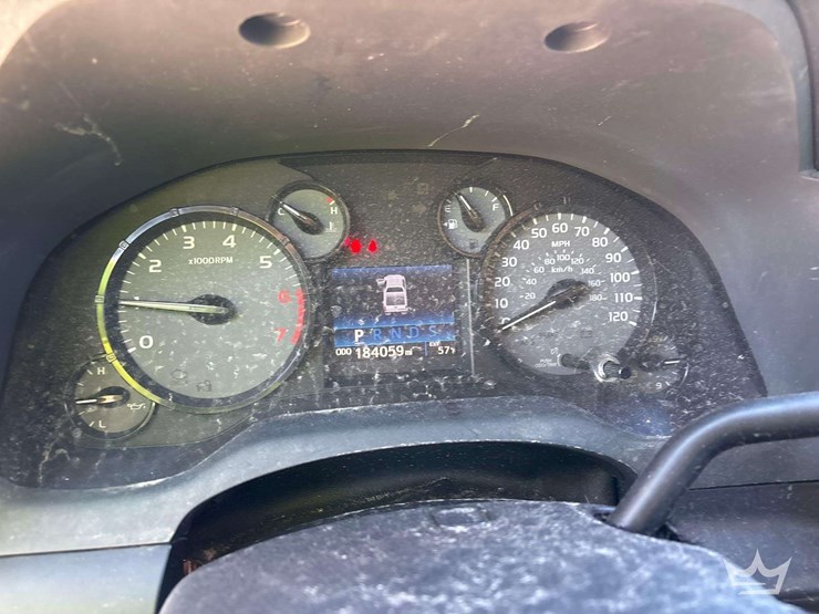 2016-toyota-tacoma-image-14