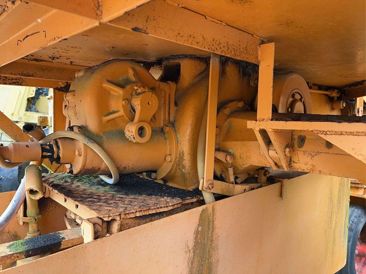 minneapolis-moline-ztu-image-29