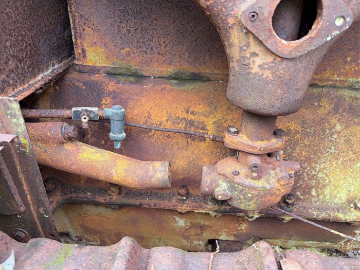 caterpillar-2-ton-crawler-image-14