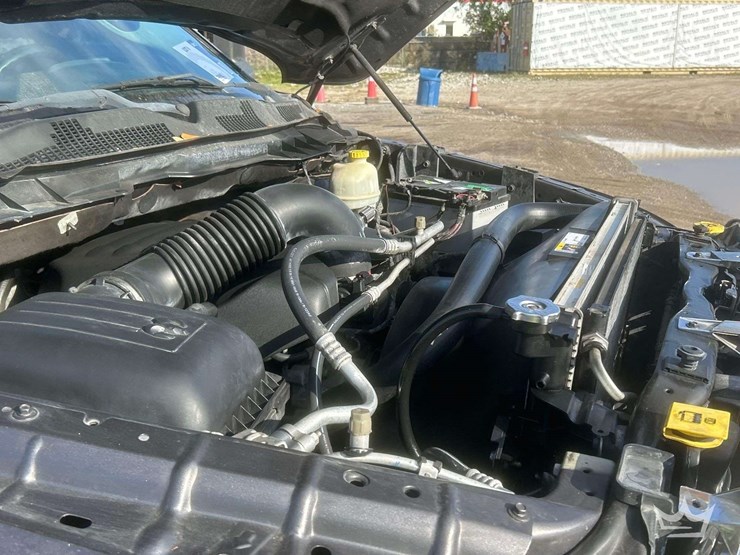 2016-dodge-1500-image-8