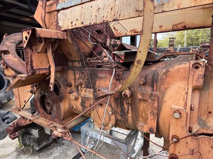 minneapolis-moline-g708-image-34