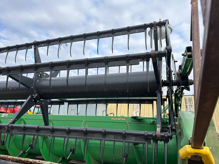 2013-john-deere-635f-image-26