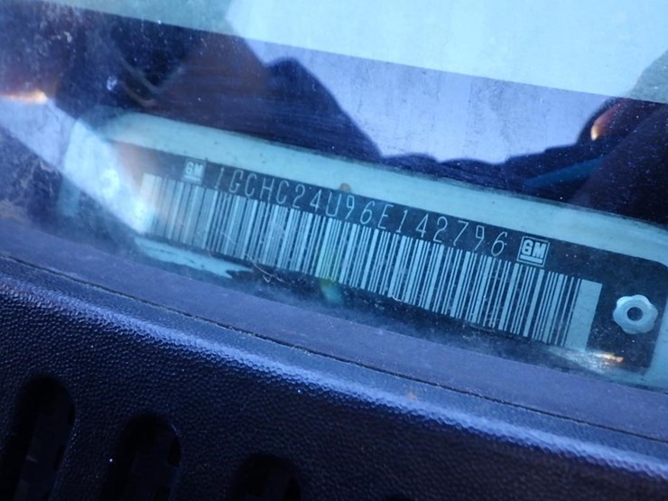 2006-chevrolet-2500-image-23