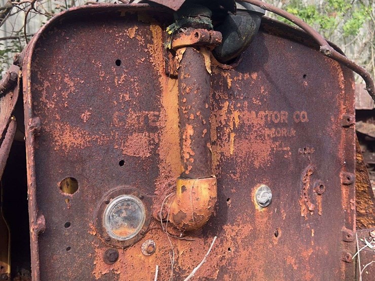 caterpillar-fifteen-crawler-image-31