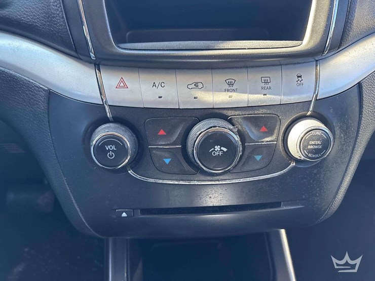 2017-dodge-journey-image-17