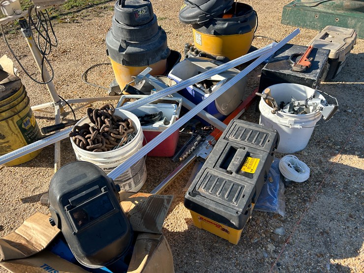 #37851-•-shop-vac,-tools,-welder-helemet,-lights-etc-image-2