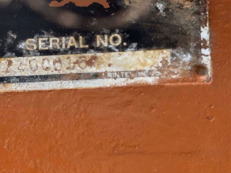 minneapolis-moline-g706-image-24