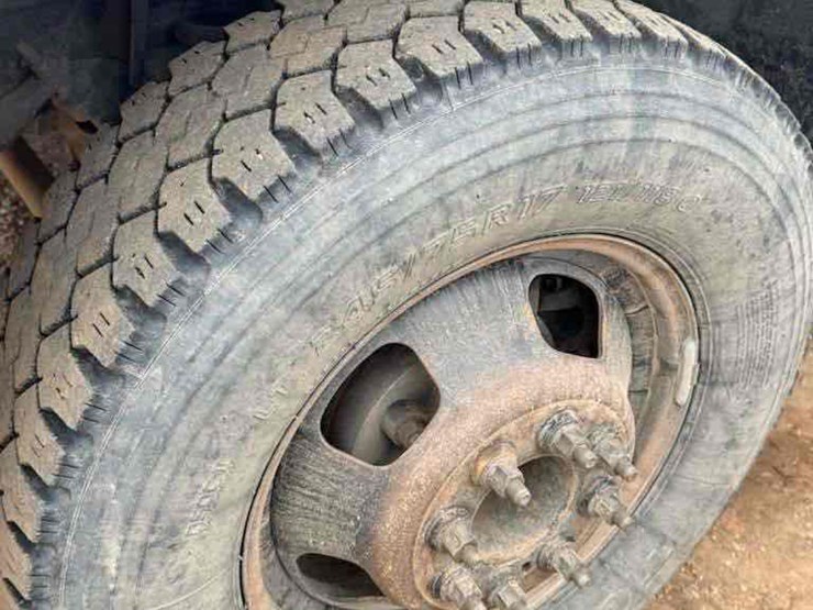 2014-ram-3500-tradesman-image-8