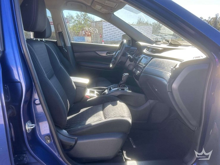 2018-nissan-rogue-image-21