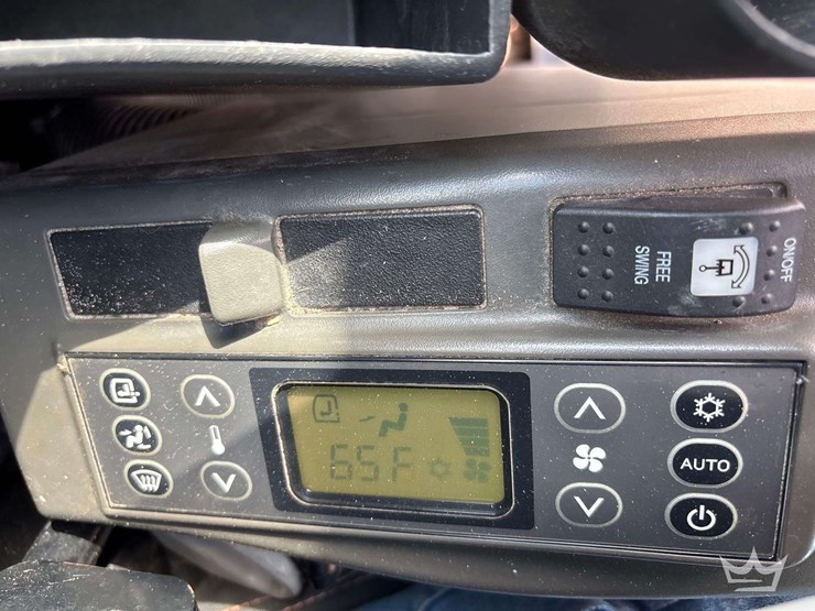 2022-case-cx145dsr-image-17