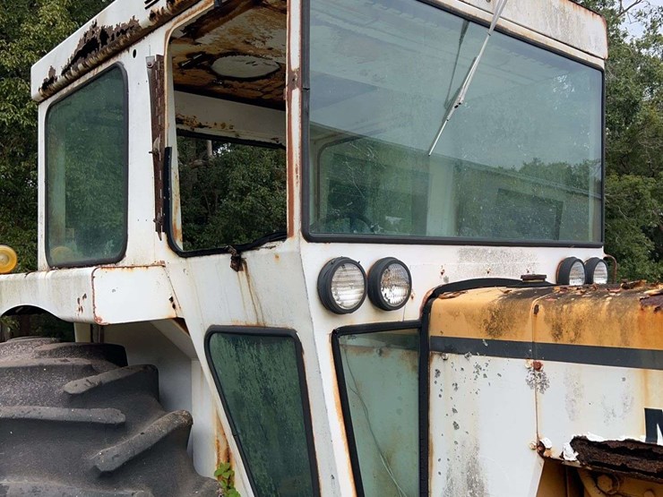 minneapolis-moline-g1050-image-36