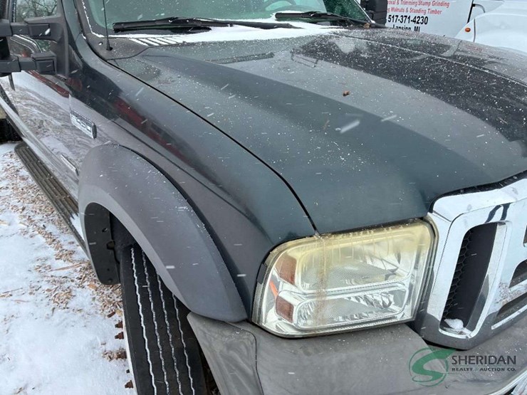 2005-ford-f450-image-3