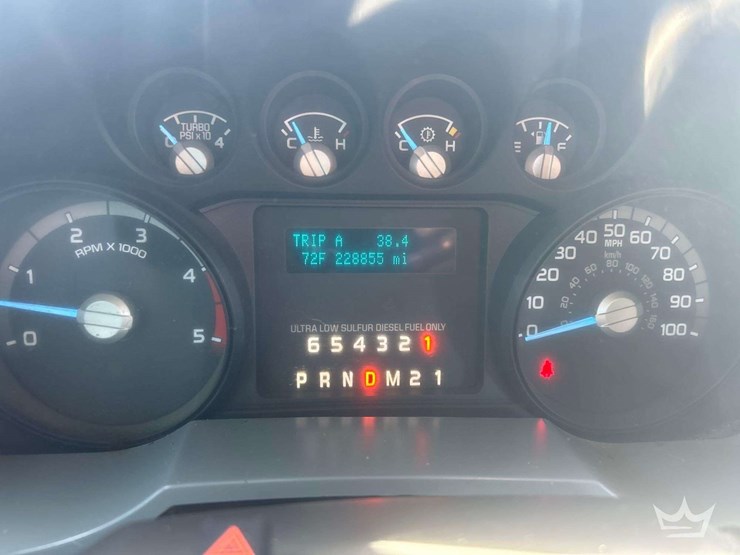 2016-ford-f550-image-35