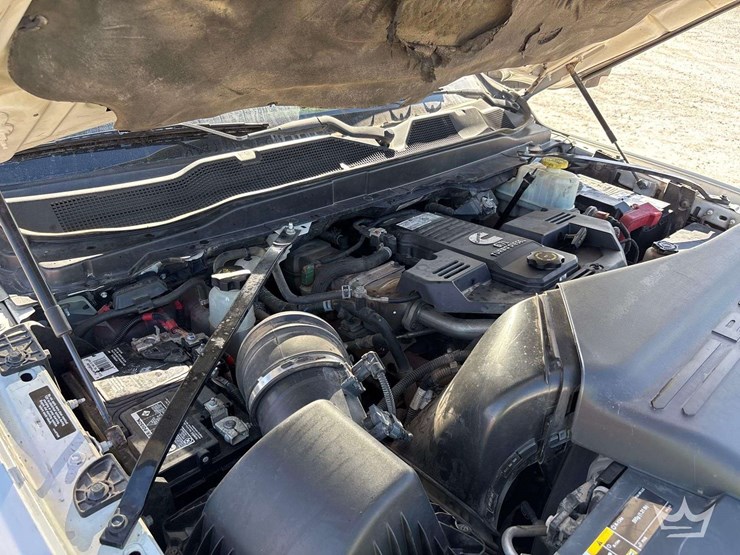 2019-ram-4500-4x4-s/a-dump-truck-image-21