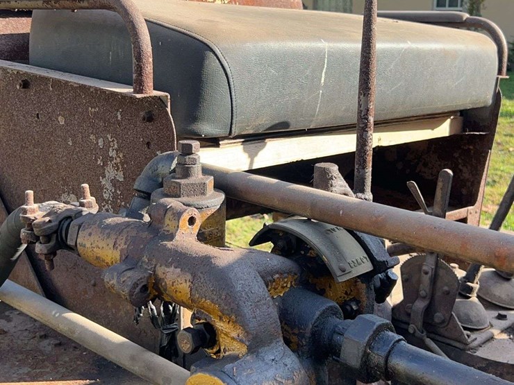 caterpillar-forty-gas-crawler-image-51