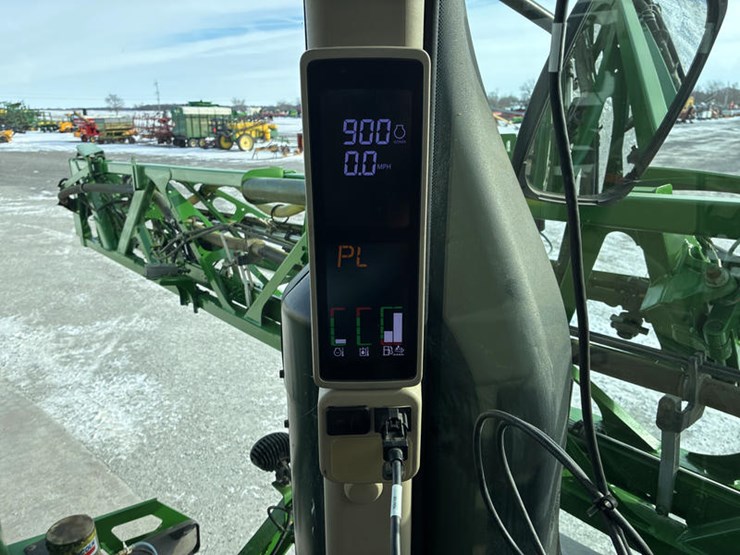 2018-john-deere-r4038-image-87