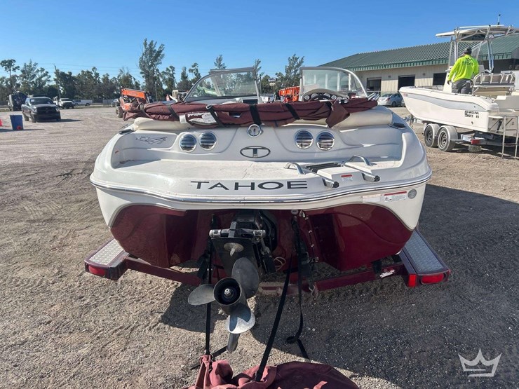 2013-tahoe-q4-boat-with-2013tracker-18ft-s/a-boat-trailer-image-7