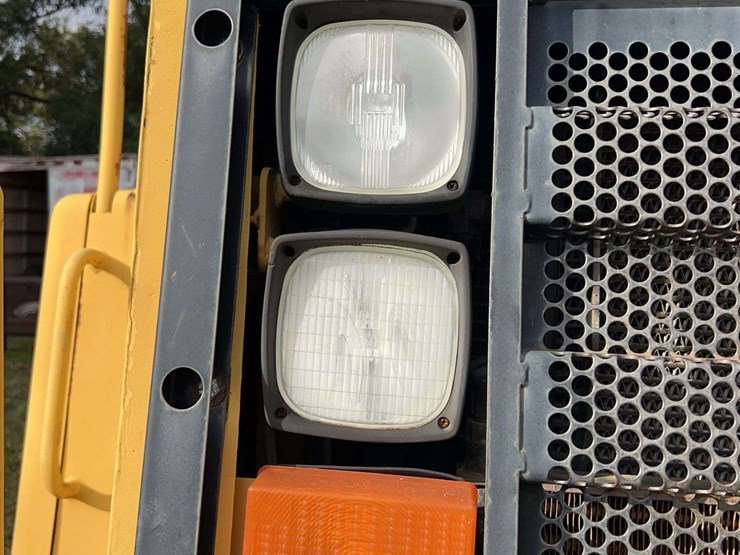 caterpillar-613c-image-12