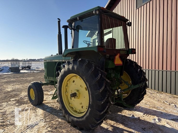 1982-john-deere-4440-image-3