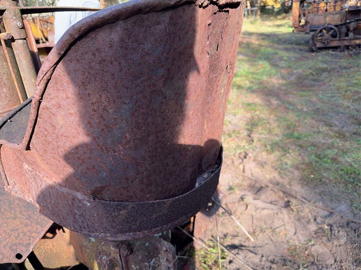 caterpillar-2-ton-image-21